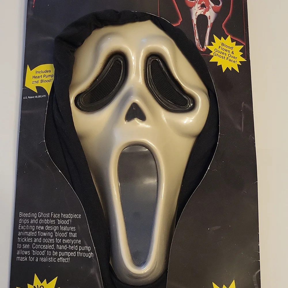Vintage 1997 Scream Ghost Face Bleeding Mask